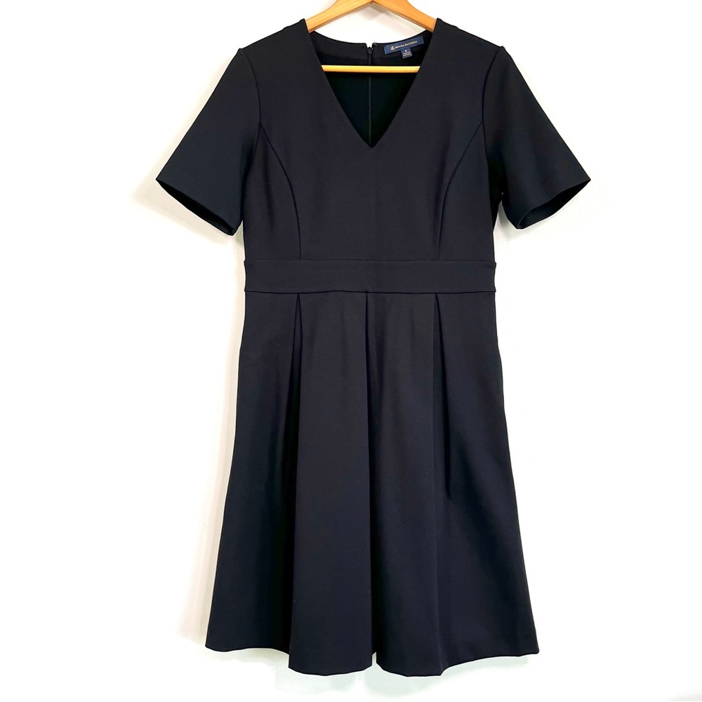 Brooks Brothers Black V Neck Midi Pleated Stretch with Pockets Dress Size 8